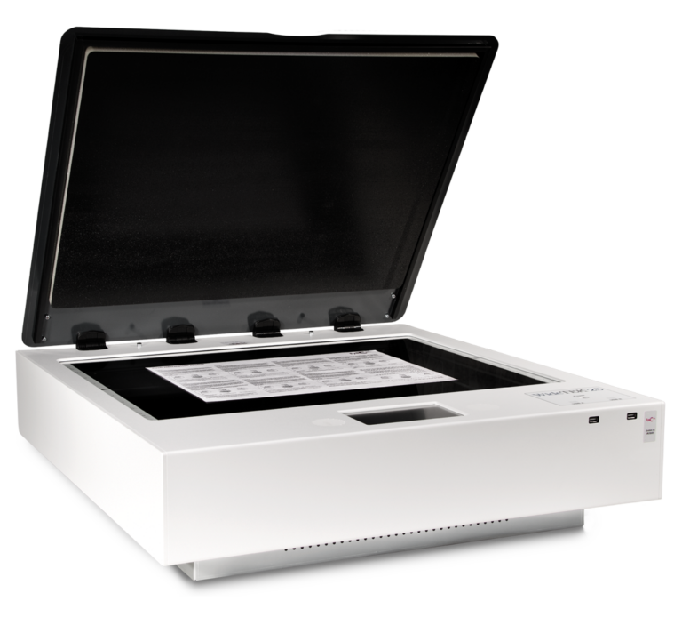 eyec-proofiler-600DT-scanner-open-leaflet-rgb-72dpi